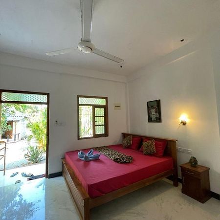 Ubay Guest House Trincomalee Exterior foto
