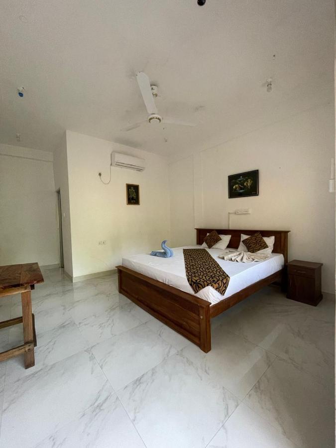 Ubay Guest House Trincomalee Exterior foto