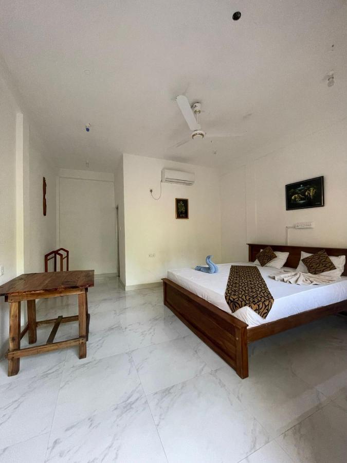 Ubay Guest House Trincomalee Exterior foto