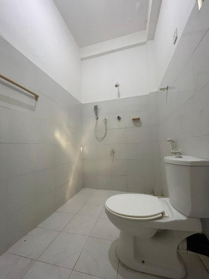 Ubay Guest House Trincomalee Exterior foto