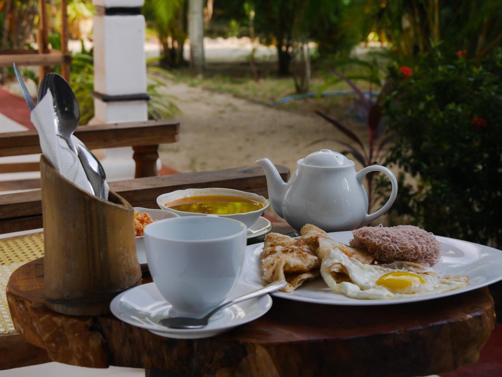 Ubay Guest House Trincomalee Exterior foto