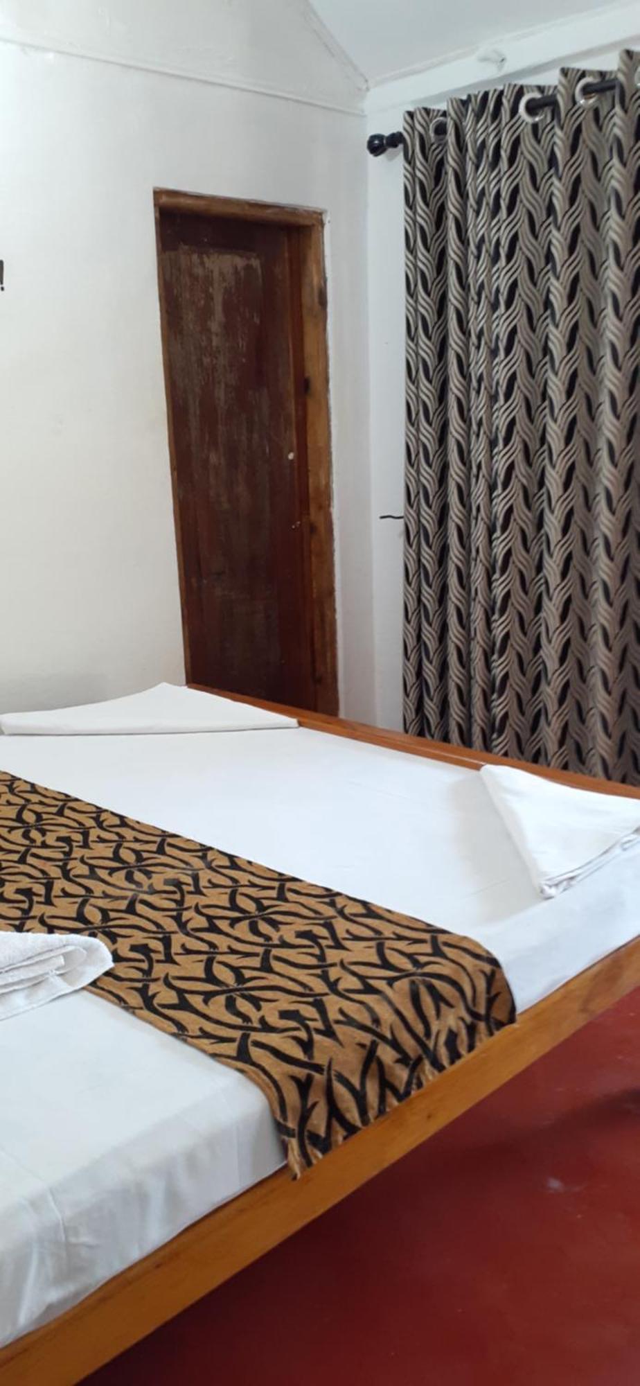 Ubay Guest House Trincomalee Exterior foto